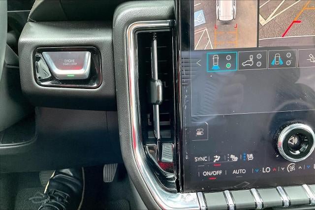 Used 2026 GMC Yukon Denali w/ Denali Reserve Package AWD/4WD image 15