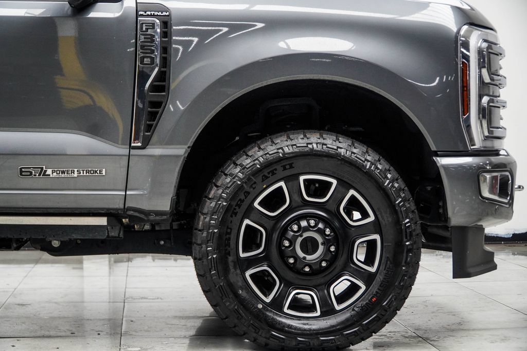 Used 2024 Ford F350 Platinum AWD/4WD image 11