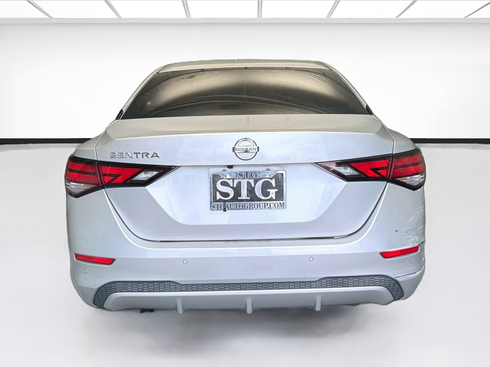 Used 2020 Nissan Sentra S w/ Trunk Package FWD image 5
