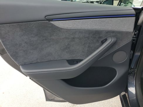 Used 2026 Tesla Model Y Long Range image 20