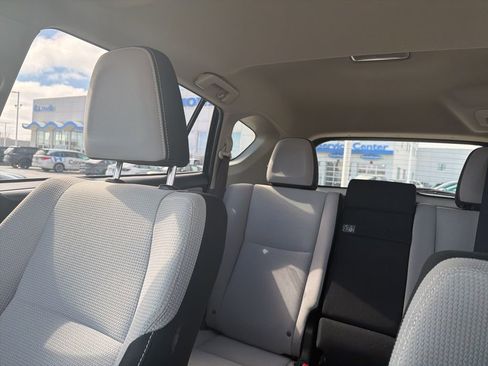 Used 2018 Toyota RAV4 XLE w/ Convenience Package image 13