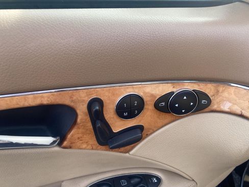 Used 2007 Mercedes-Benz E 350 Sedan image 21
