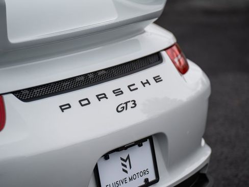 Used 2014 Porsche 911 GT3 image 16