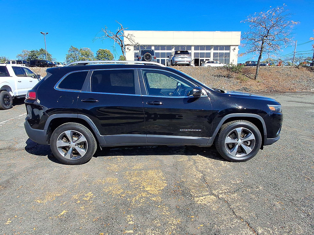 Used 2019 Jeep Cherokee Limited AWD/4WD image 9