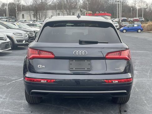 Used 2020 Audi Q5 2.0T Premium w/ Titanium Sport Package image 6