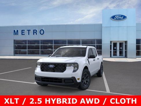 New 2025 Ford Maverick XLT w/ Equipment Group 301A image 3