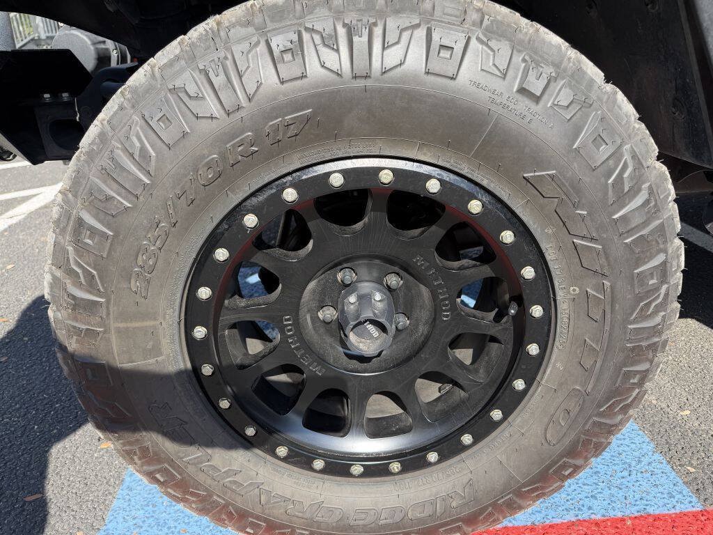 Used 2004 Jeep Wrangler 4WD image 21
