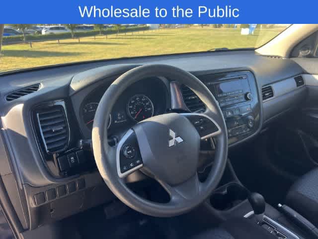 Used 2014 Mitsubishi Outlander ES FWD image 15