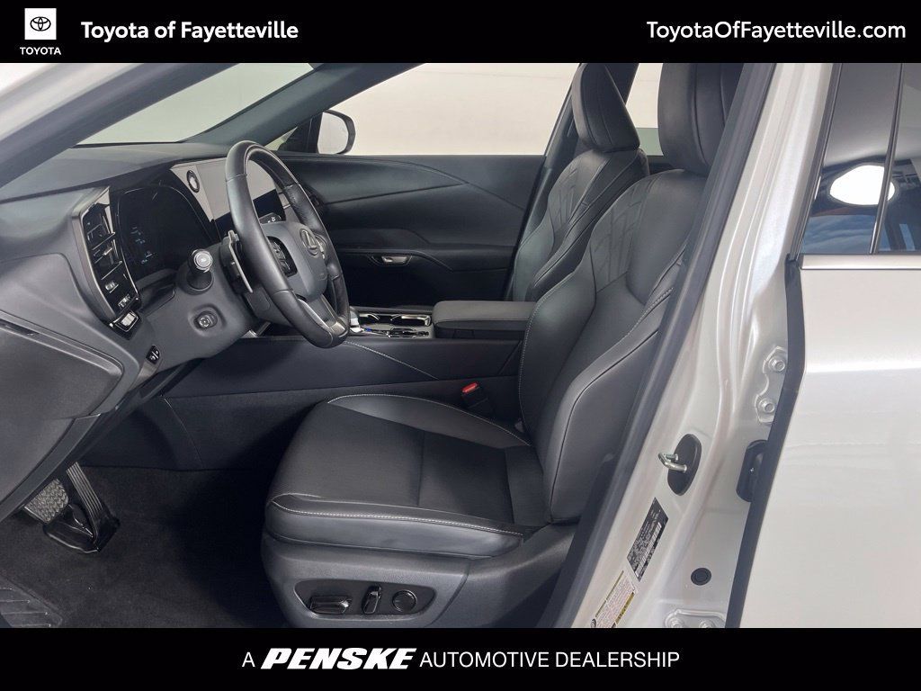 Used 2025 Lexus RX 350 Premium w/ Accessory Package (K3) FWD image 22