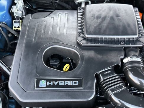 Used 2020 Ford Fusion SE image 44