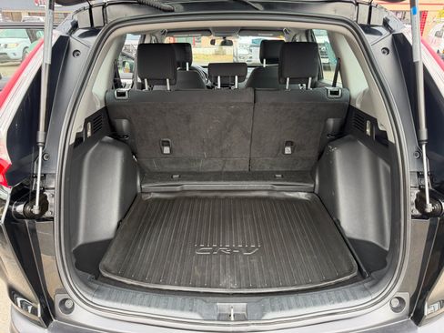 Used 2019 Honda CR-V LX image 9