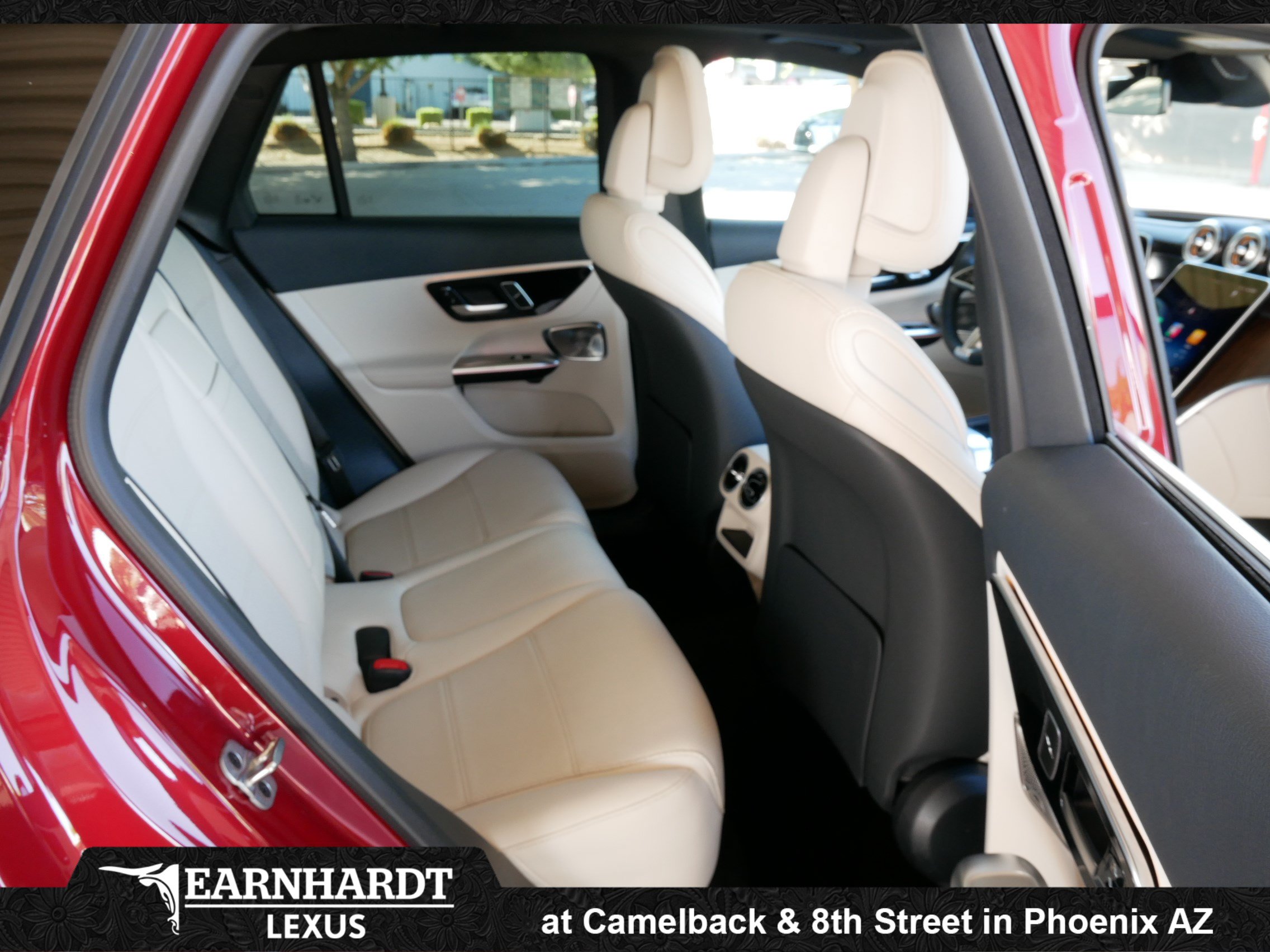 Used 2026 Mercedes-Benz GLC 300 image 18