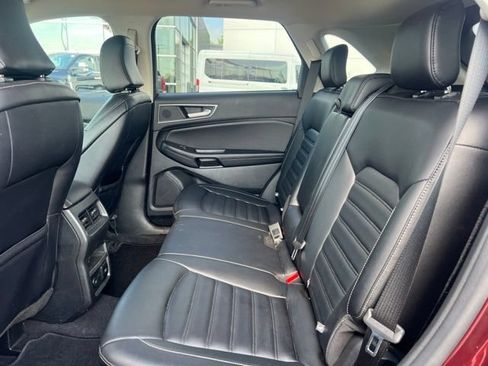 Used 2024 Ford Edge SEL AWD/4WD image 19