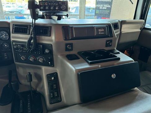 Used 1997 HUMMER H1 4-Door Wagon image 21
