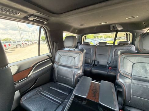 Used 2024 Lincoln Navigator Black Label AWD/4WD image 35