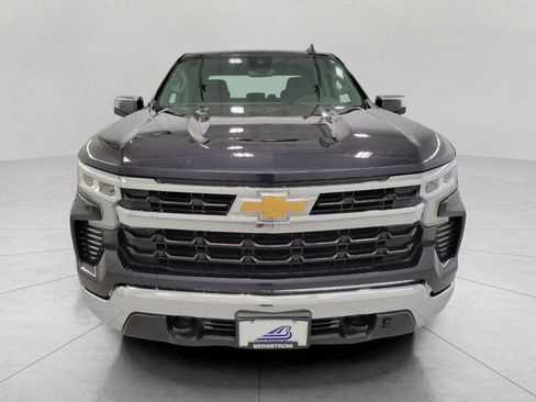 Used 2023 Chevrolet Silverado 1500 LT w/ Z71 Off-Road Package AWD/4WD image 14