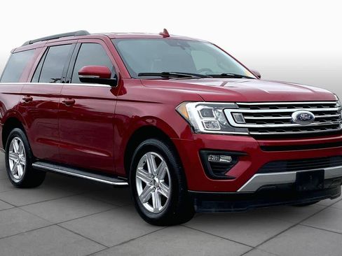 Used 2019 Ford Expedition XLT w/ Equipment Group 202A RWD image 2