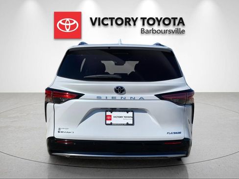 New 2026 Toyota Sienna Platinum AWD/4WD image 4