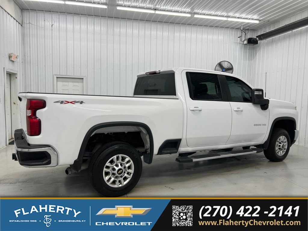 Used 2025 Chevrolet Silverado 2500 LT w/ Convenience Package AWD/4WD image 2