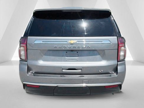 Used 2021 Chevrolet Suburban LT AWD/4WD image 6