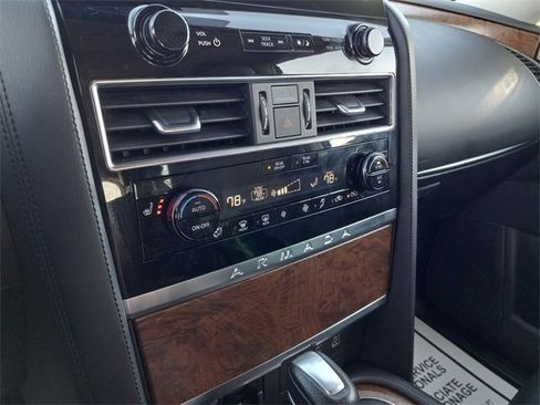 Used 2023 Nissan Armada SL image 21