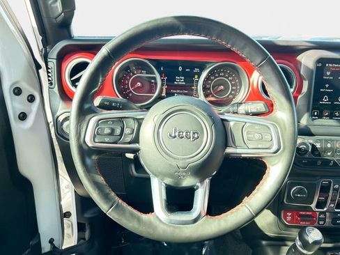 Used 2022 Jeep Wrangler Unlimited Rubicon w/ Xtreme Recon 35" Tire Package AWD/4WD image 16