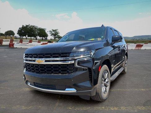 Used 2024 Chevrolet Tahoe LS RWD image 3
