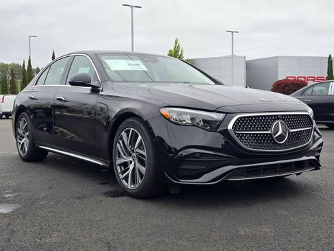 New 2026 Mercedes-Benz E 350 4MATIC Sedan image 8