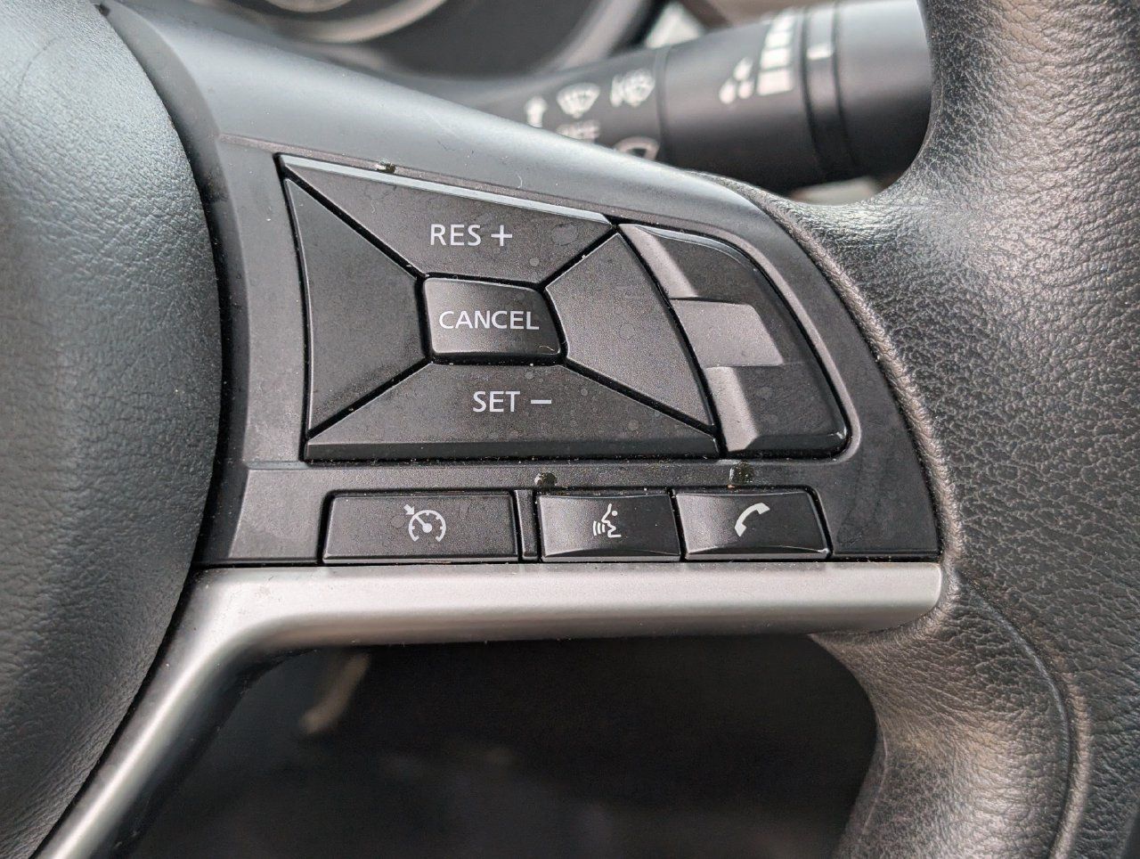 Used 2025 Nissan Altima 2.5 SV FWD image 22