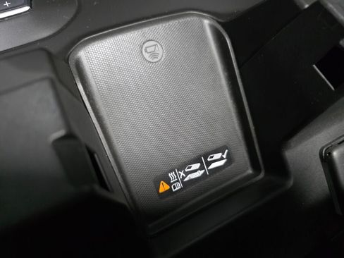 Used 2022 GMC Sierra 1500 AT4 w/ AT4 Preferred Package AWD/4WD image 22
