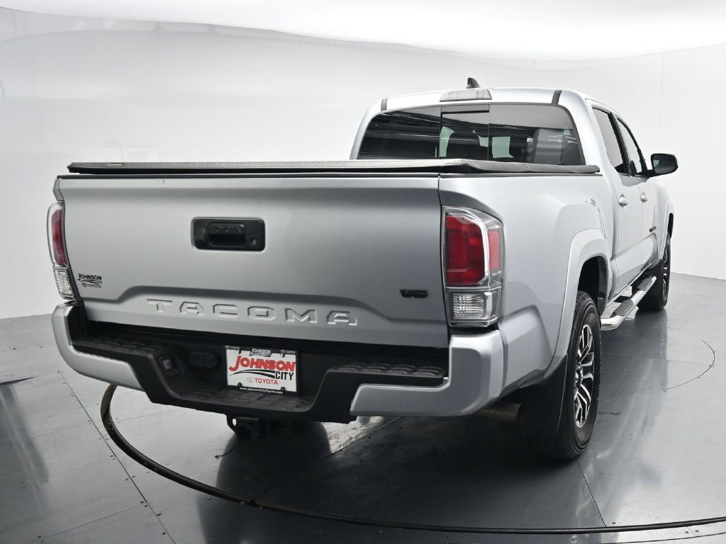 Used 2022 Toyota Tacoma TRD Sport AWD/4WD image 6