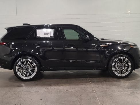 New 2026 Land Rover Range Rover Sport Dynamic SE AWD/4WD image 13