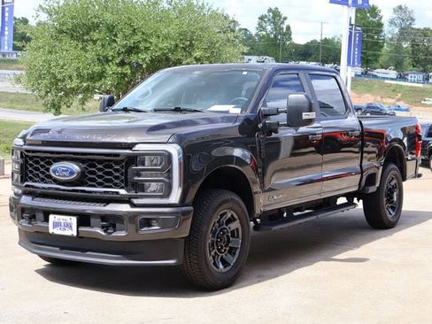 Certified 2024 Ford F250 XL w/ STX Appearance Package AWD/4WD image 8