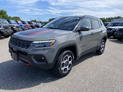 Used 2022 Jeep Compass Trailhawk w/ Trailhawk Elite Group AWD/4WD image 10