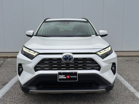 Used 2022 Toyota RAV4 Limited AWD/4WD image 8