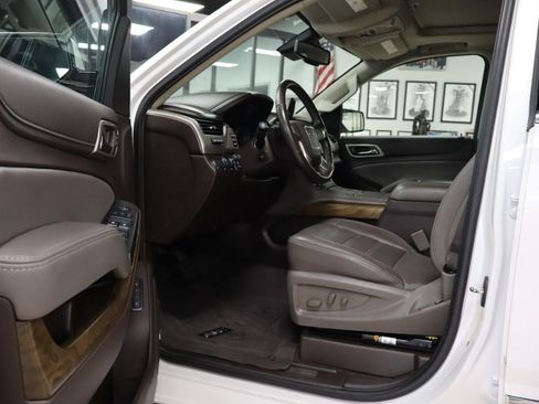 Used 2019 GMC Yukon Denali w/ Denali Ultimate Package AWD/4WD image 11