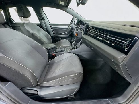 Used 2025 Volkswagen Jetta Sport FWD image 33