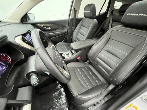 Used 2024 GMC Terrain Denali w/ Denali Premium Package AWD/4WD image 22