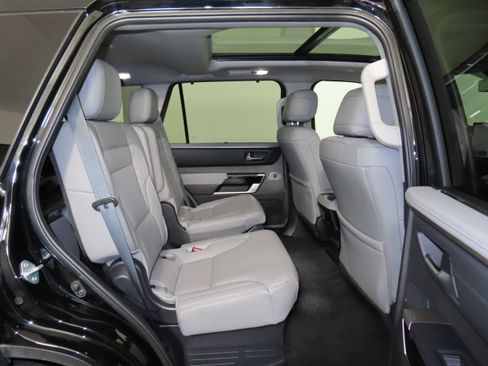 Used 2024 Toyota Sequoia Limited image 38