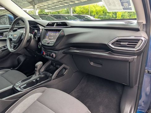 Certified 2023 Chevrolet TrailBlazer LT FWD image 22
