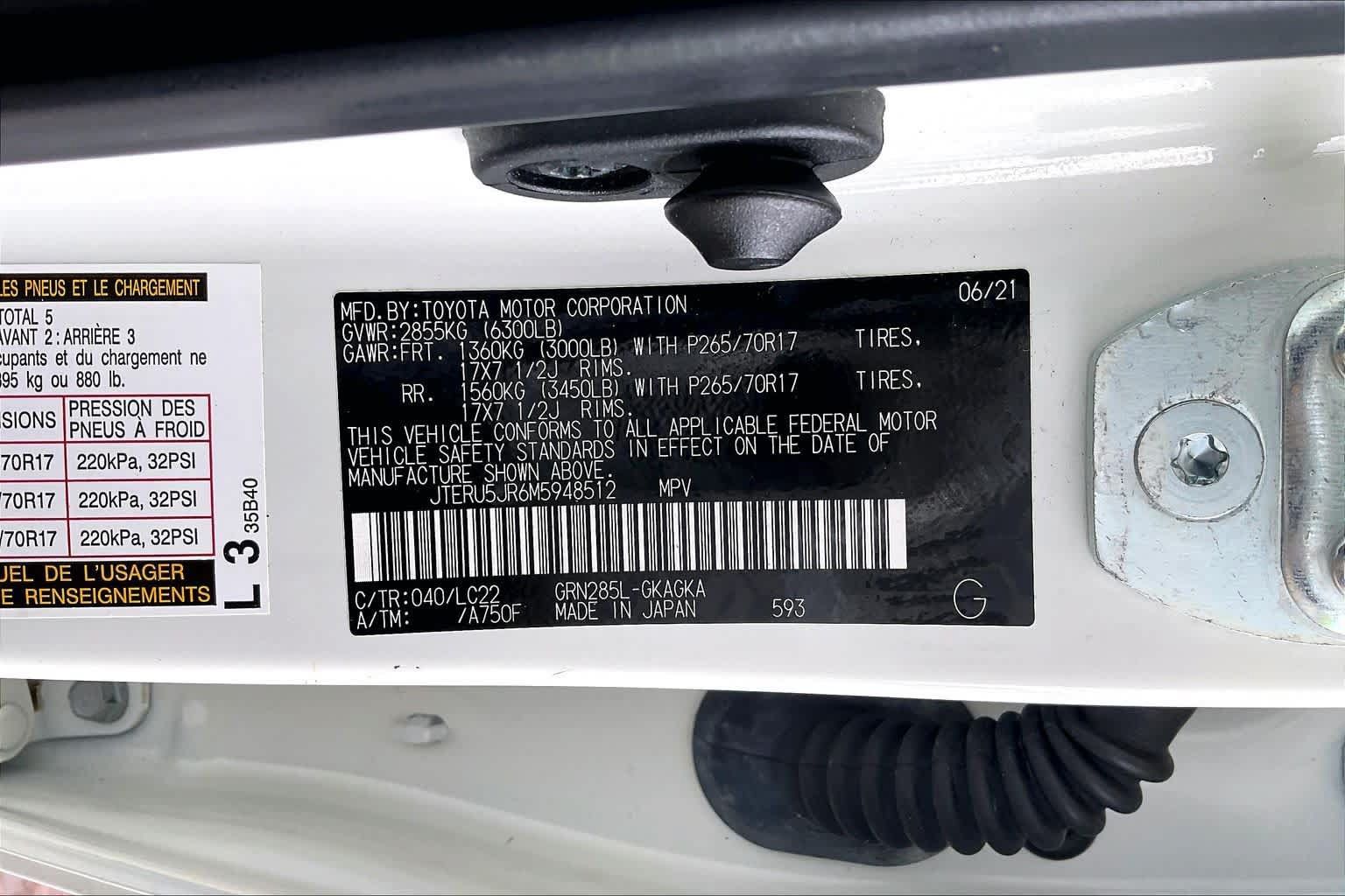 Used 2021 Toyota 4Runner TRD Off-Road Premium AWD/4WD image 35