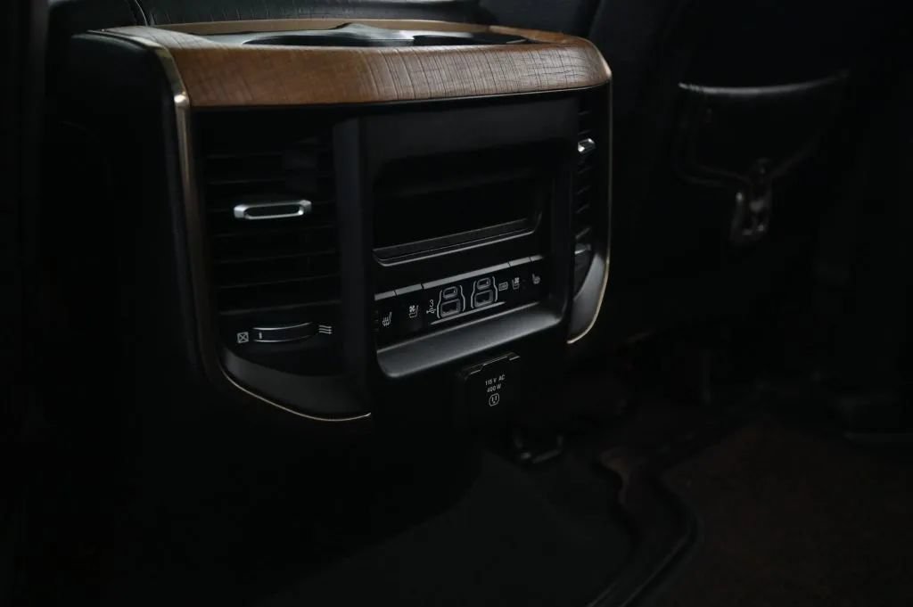 Used 2019 RAM 1500 Limited AWD/4WD image 48
