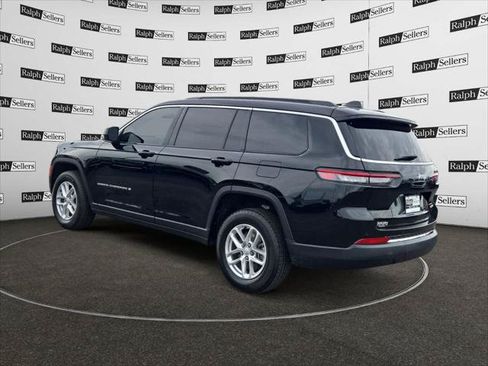Certified 2025 Jeep Grand Cherokee L Laredo w/ Luxury Tech Group I RWD image 4