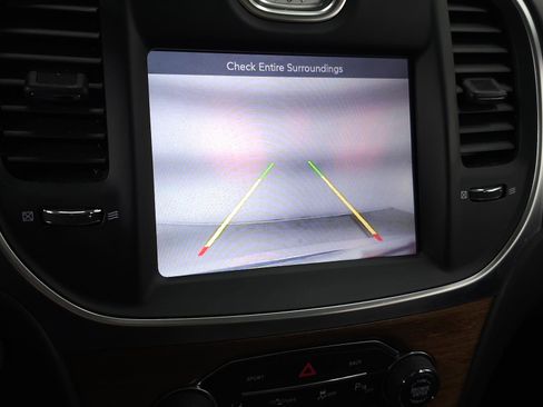 Used 2016 Chrysler 300 C Platinum w/ Safetytec Plus Group image 25