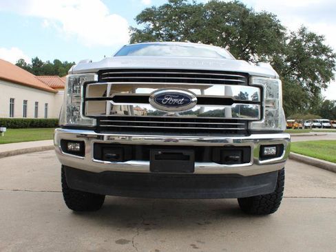 Used 2017 Ford F250 Lariat w/ Lariat Ultimate Package AWD/4WD image 7