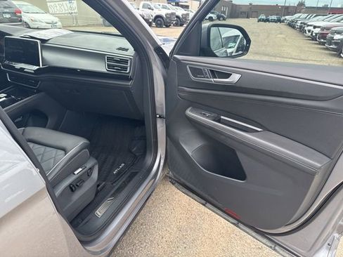 Certified 2025 Volkswagen Atlas Cross Sport SEL Premium R-Line image 34