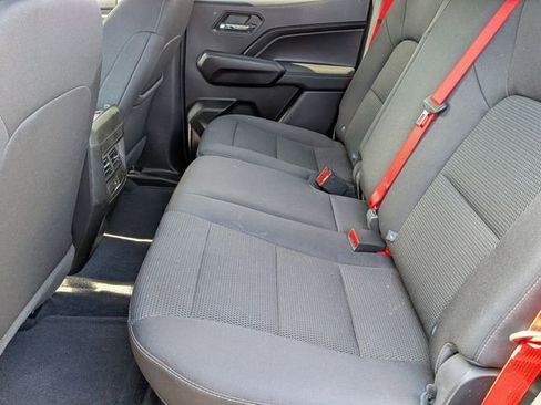 Used 2023 Chevrolet Colorado LT RWD image 32