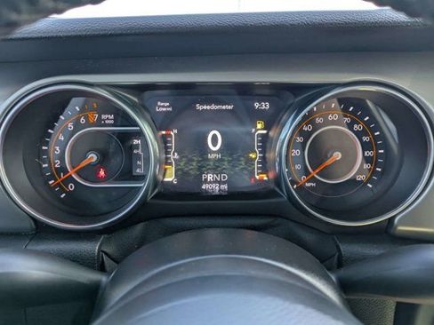 Used 2021 Jeep Gladiator Sport image 26