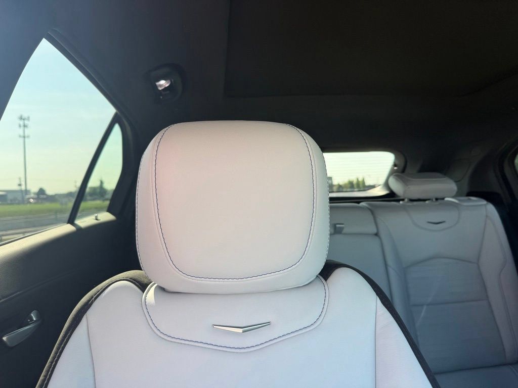 Certified 2024 Cadillac XT4 Sport AWD/4WD image 33
