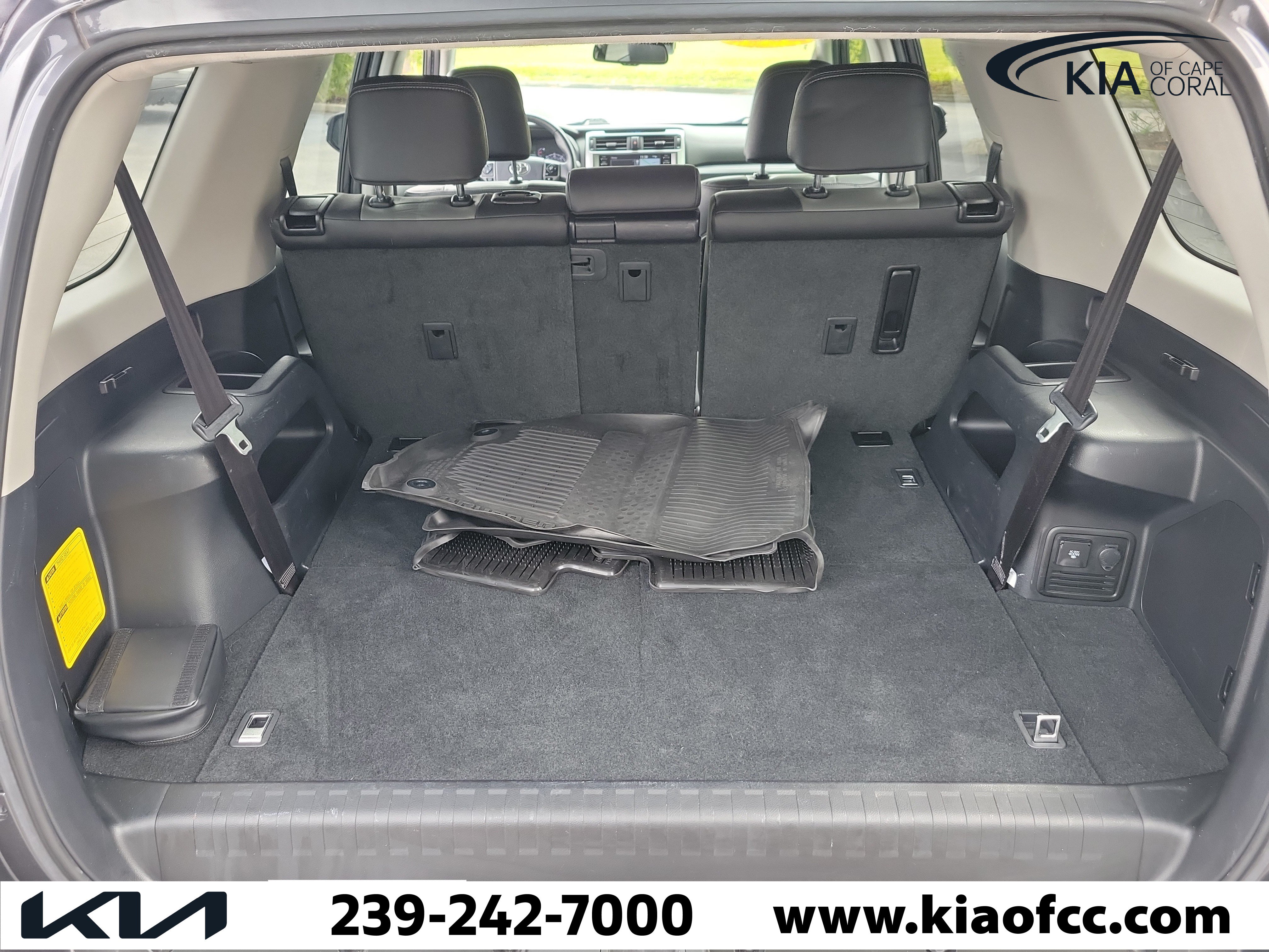 Used 2023 Toyota 4Runner SR5 Premium w/ Moonroof Package RWD image 10